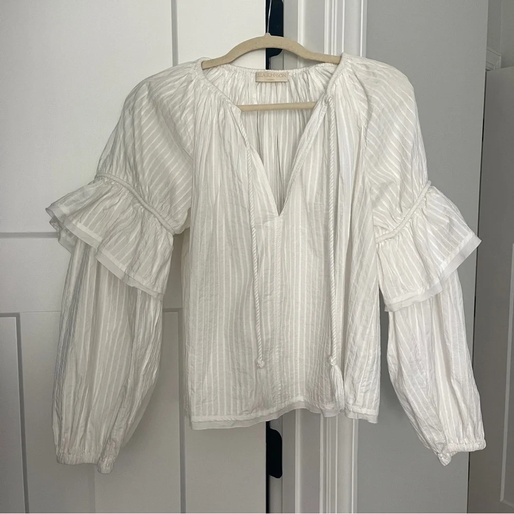 Ulla Johnson Concetta Blouse White long sleeve Tassle v neck puff ruffle sleeve